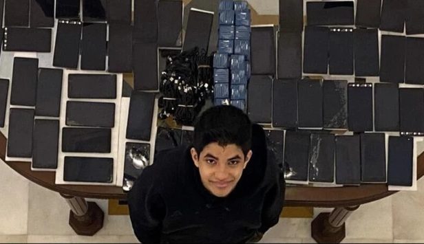Fifteen-year-old Indian-British Ishan Kapur has been awarded the prestigious Diana Award for his humanitarian work in assisting Delhi kids to attend online classes during the COVID-19 pandemic.