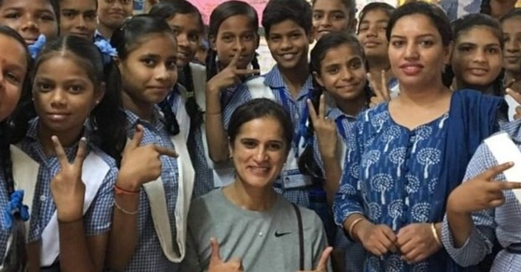 Giving back can take different forms — it doesn’t always have to be about making money available to solve a problem. Ask Shalu Jeswani.
