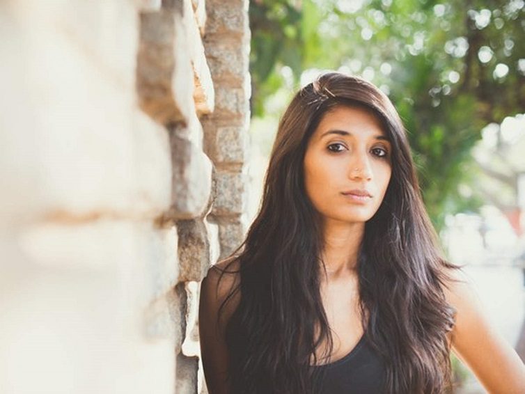 Madhuri Vijay: Die indische Autorin, die auf Hawaii gelandet ist, um ihrem preisgekrönten Debütroman Gestalt zu geben