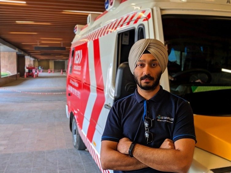 Người đàn ông giờ vàng: Prabhdeep Singh, doanh nhân Ấn Độ tiên phong trong dịch vụ xe cứu thương của Ấn Độ