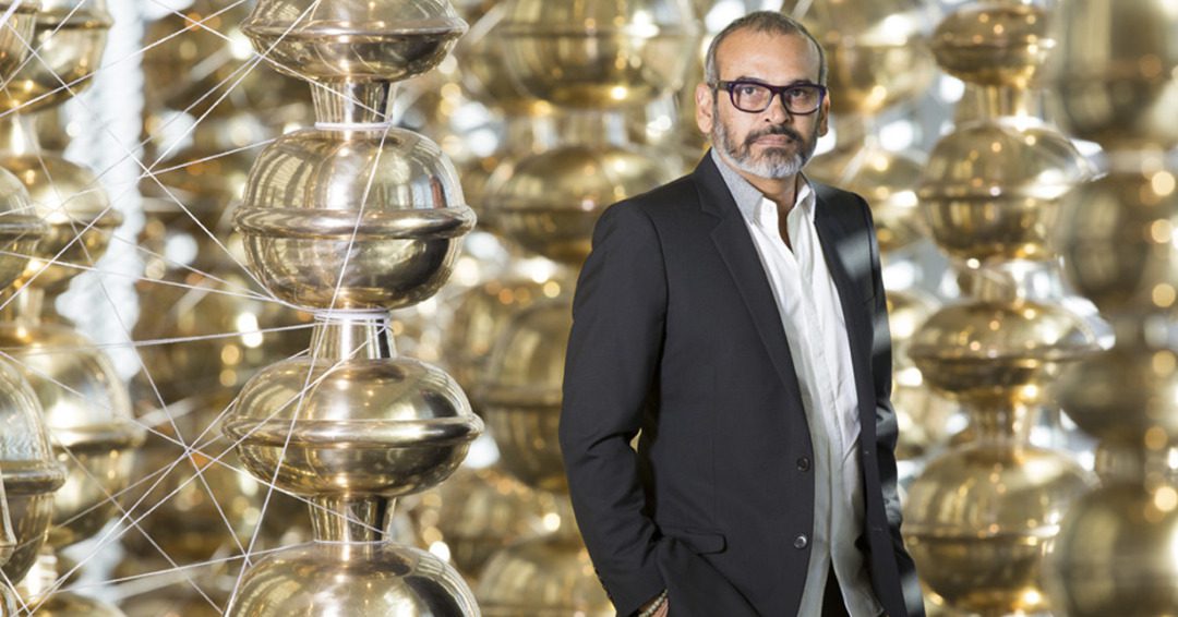 Indian artists | Subodh Gupta - Indian Contemporary Artist | Global Indian