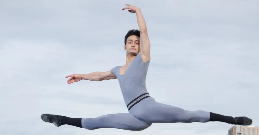 Из Дели в Лондон: как Камаль Сингх стал первым индийцем, поступившим в престижную балетную школу