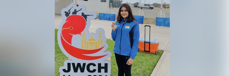 Indian Teen shooter | Esha Singh