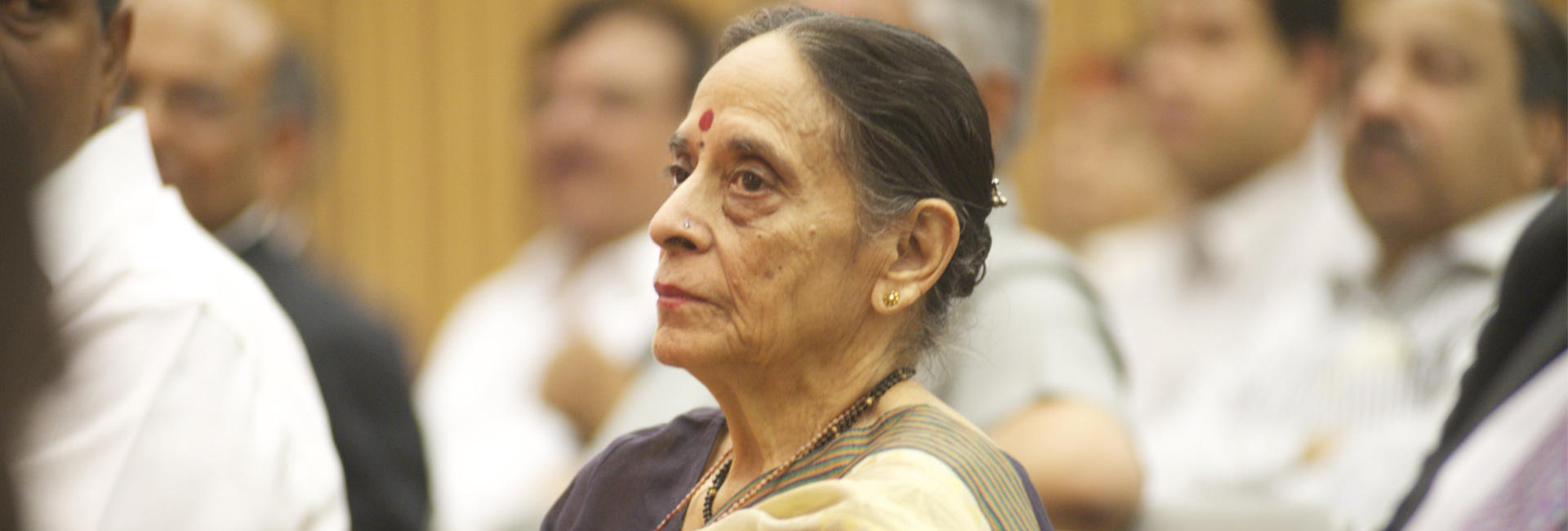 Leila Seth