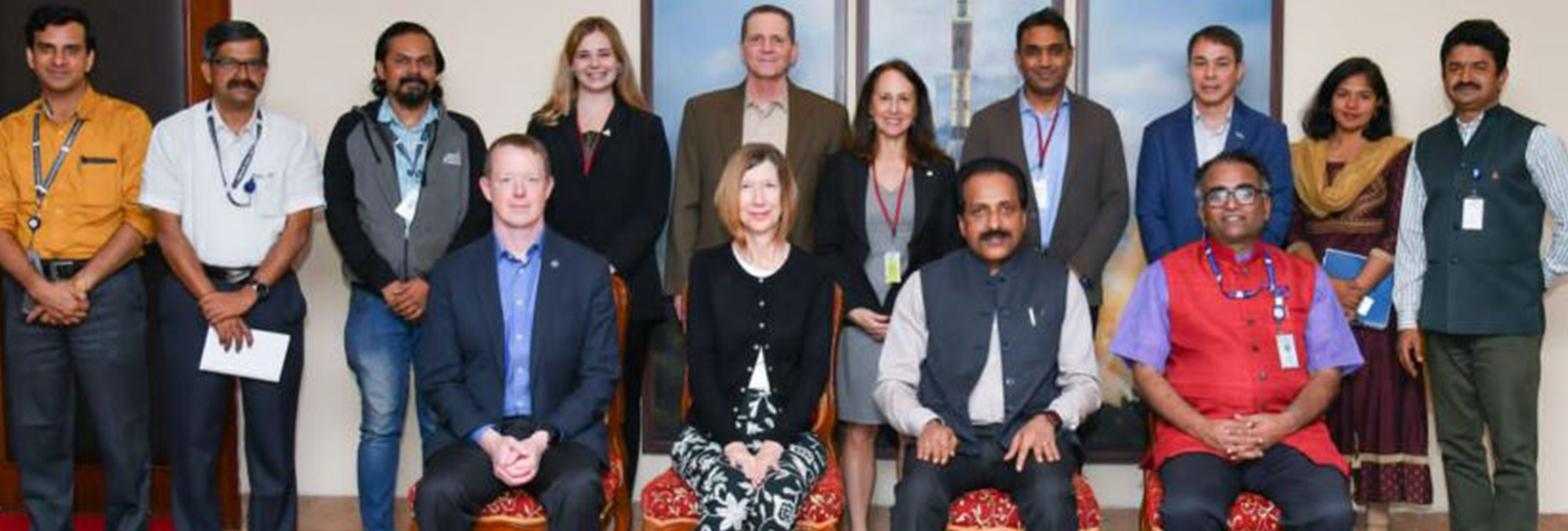 Kathryn Lueders, pentadbir bersekutu untuk pengarah misi operasi angkasa lepas di NASA sedang dalam lawatan ke India. Dia melawat ISRO dan bertemu pengerusi S Somnath, pengarah penerbangan angkasa manusia Dr Umamaheswaran R, dan ahli tenaga kerja ISRO yang lain.