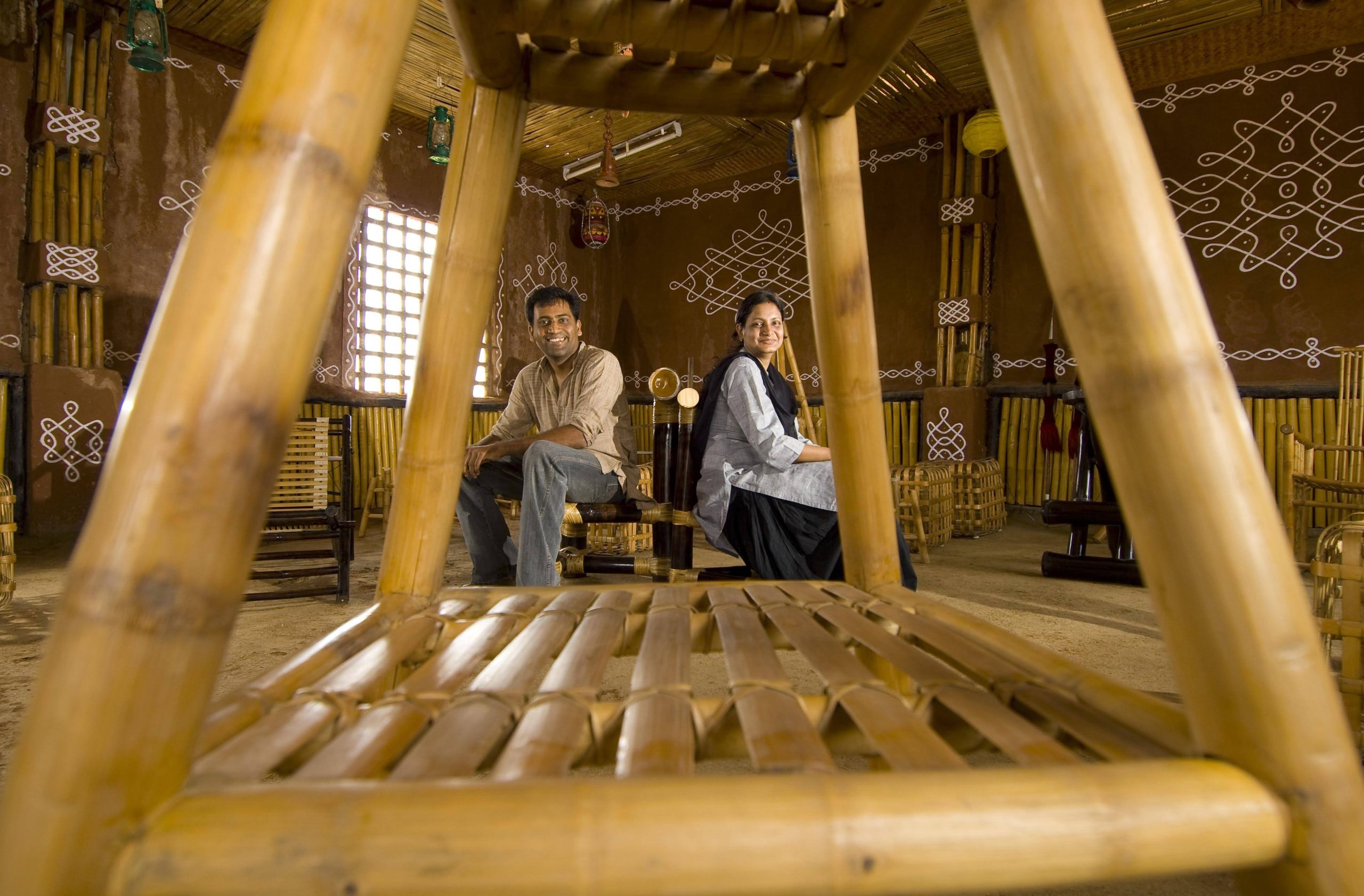 Prashant, Aruna Lingam | Casa de Bambu da Índia | indiano global