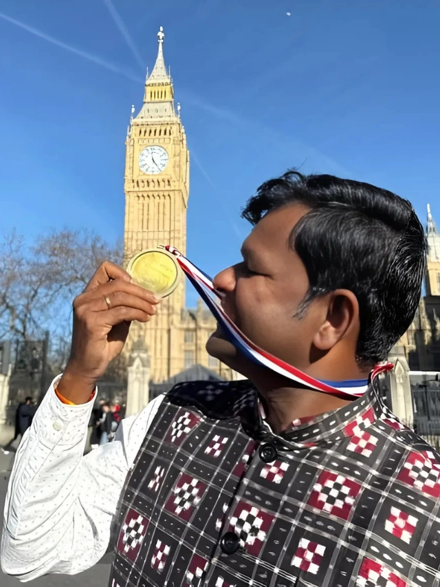 Sudarsan Pattnaik Becomes FIRST Indian to Win the UK’s Prestigious Sand Master Award