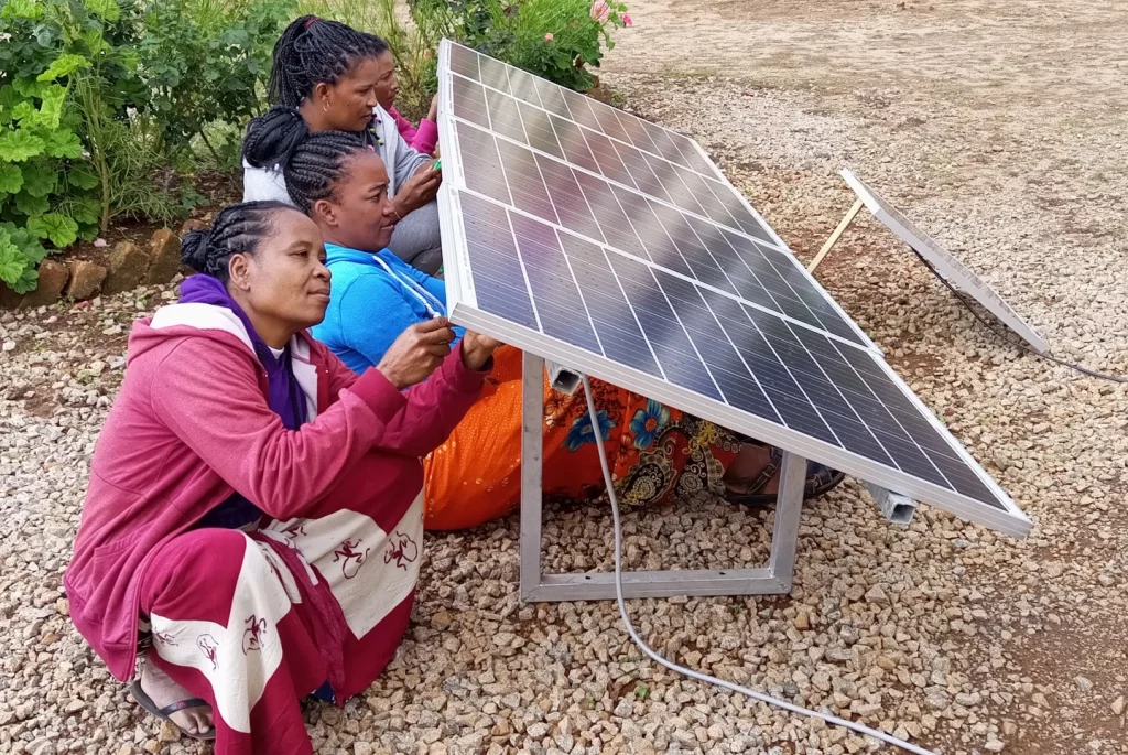 Solar Mamas