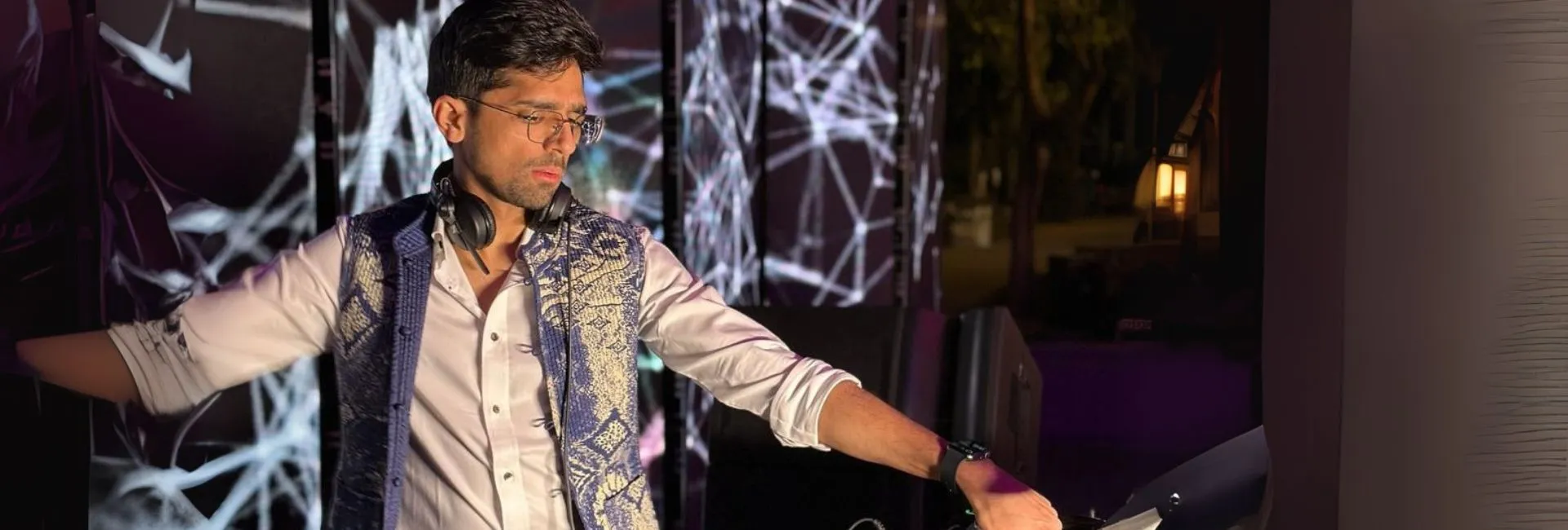 DJ AJ | Global Indian