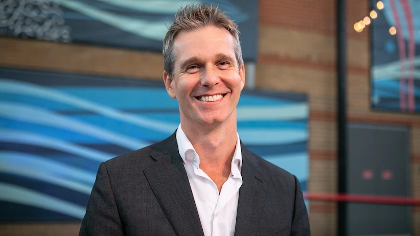 Dr Andrew Charlton
