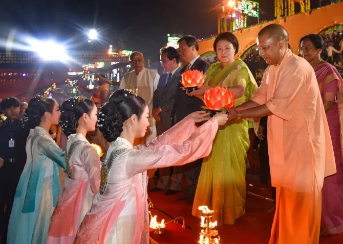 Korean First Lady attends Diwali fete with Yogi Adityanath