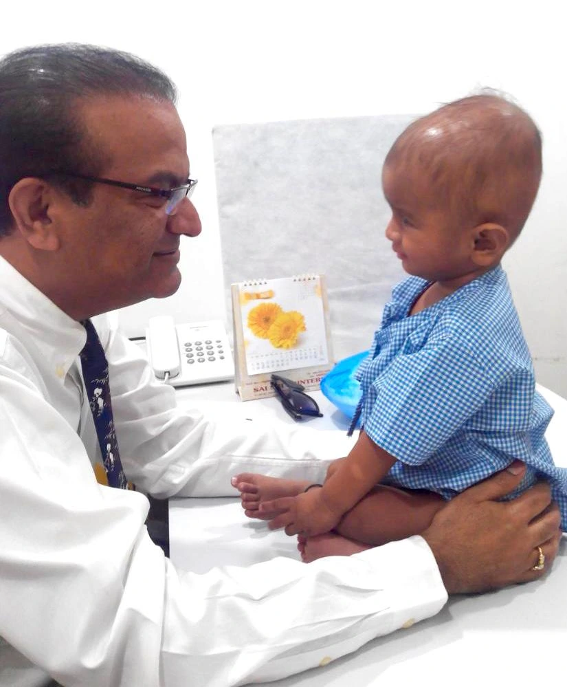 Dr Vijay Anand Reddy | Oncologist 