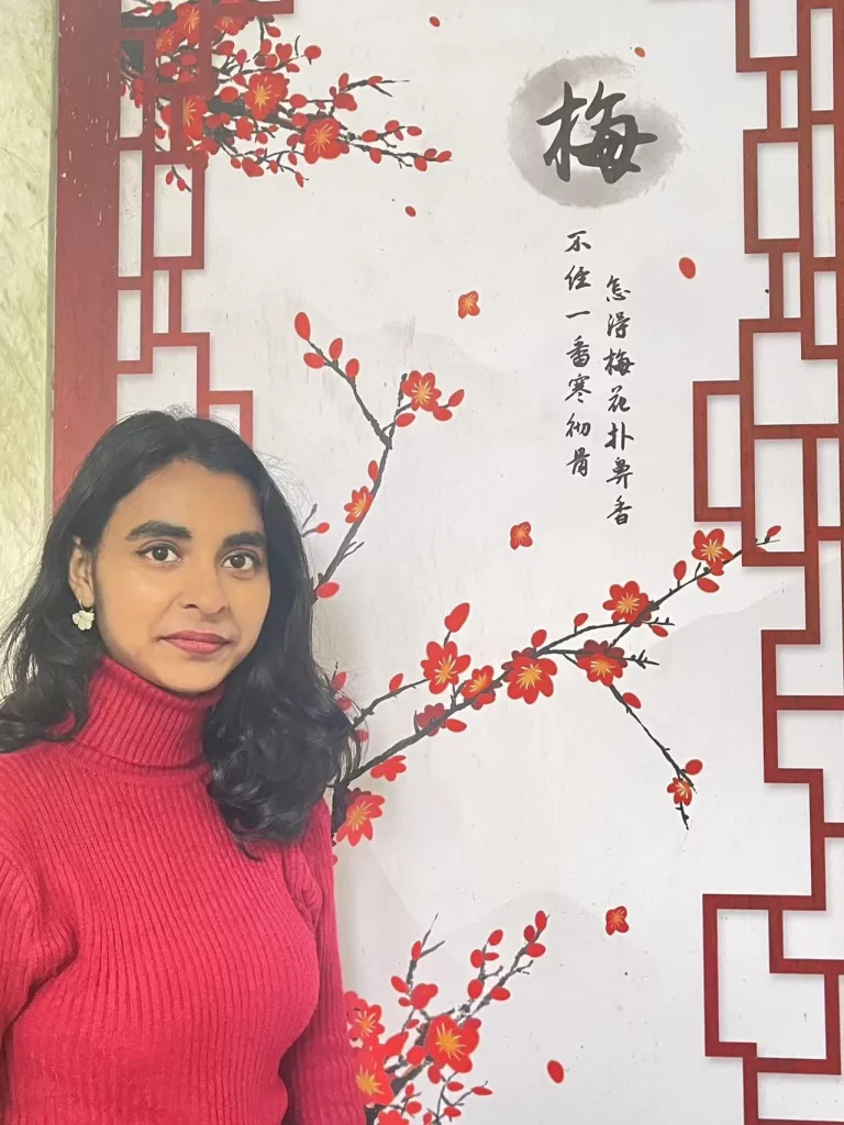Darshana Dewashi, Teacher in China 