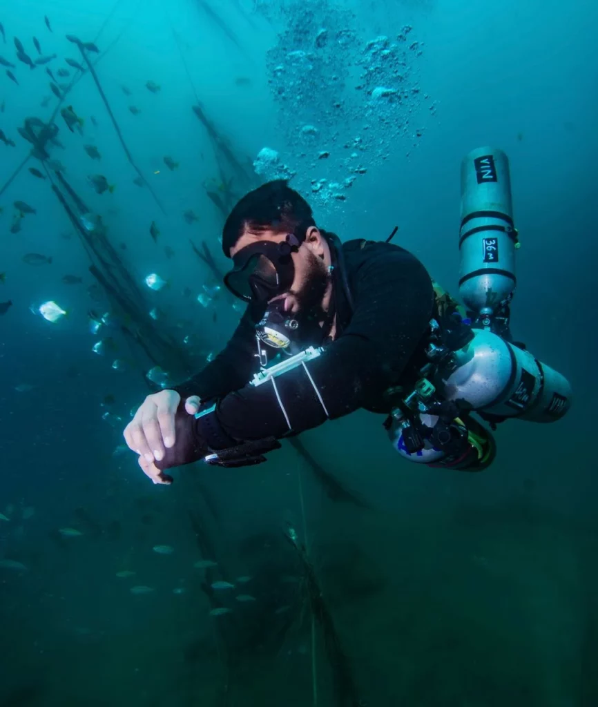 Vinod Bondi_Scuba Diver